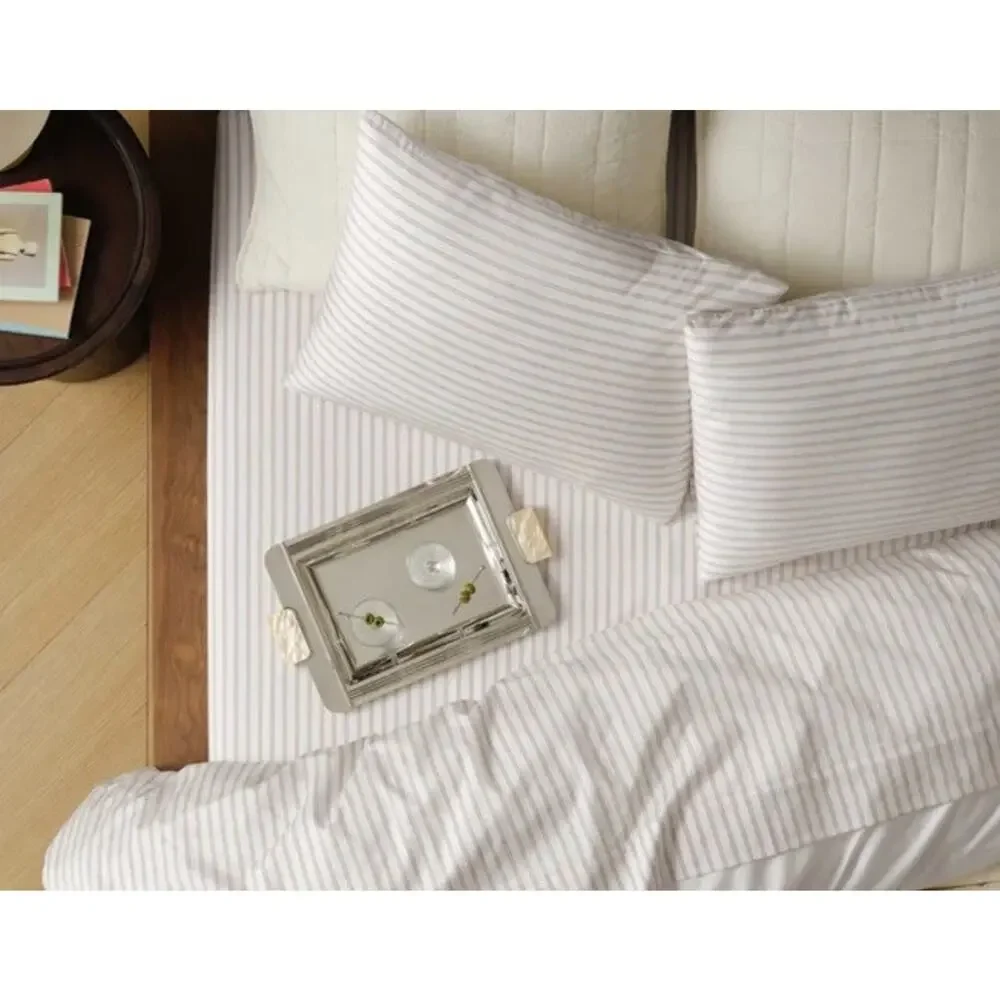 Brooklinen NWTs Luxe Sateen Pillowcases Set Of Two Tandem Stripe White Tan